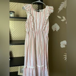 Beautiful, floral midi dress, never worn!